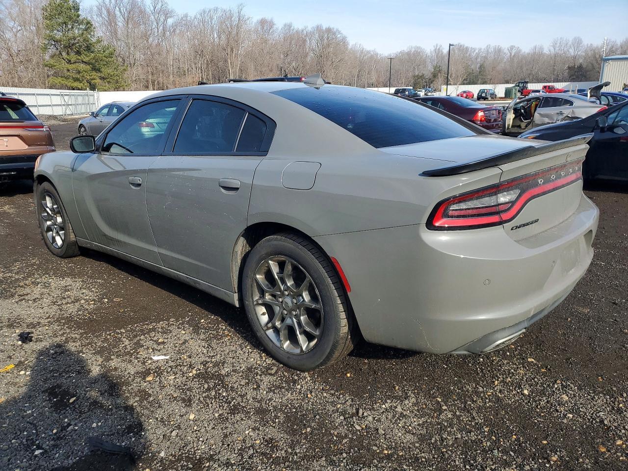 2017 Dodge Charger Sxt - zdjęcie 2