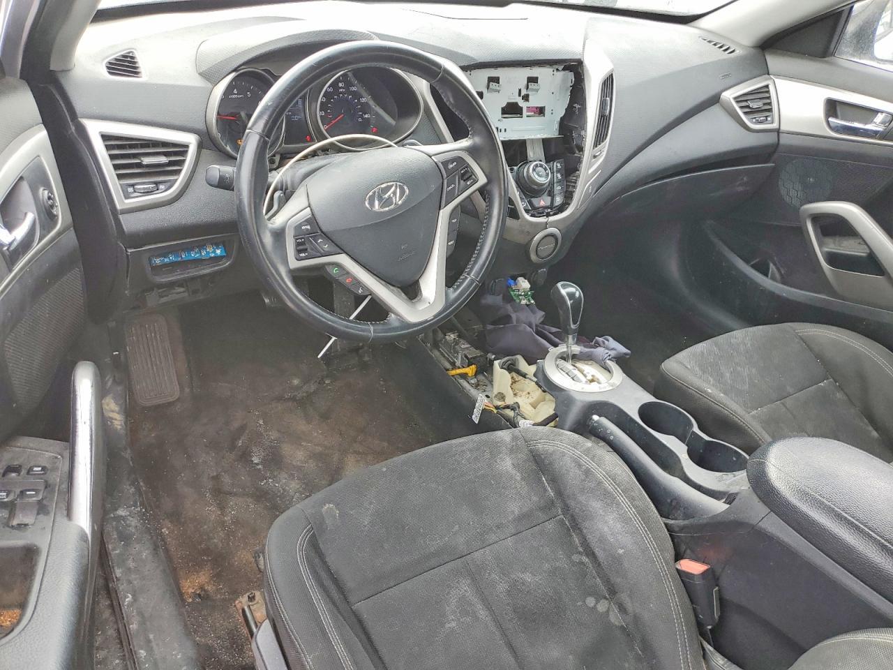 2017 Hyundai Veloster - zdjęcie 8