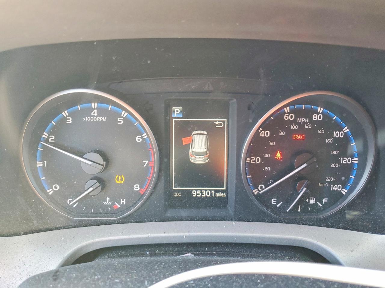 2018 Toyota Rav4 Le - zdjęcie 9