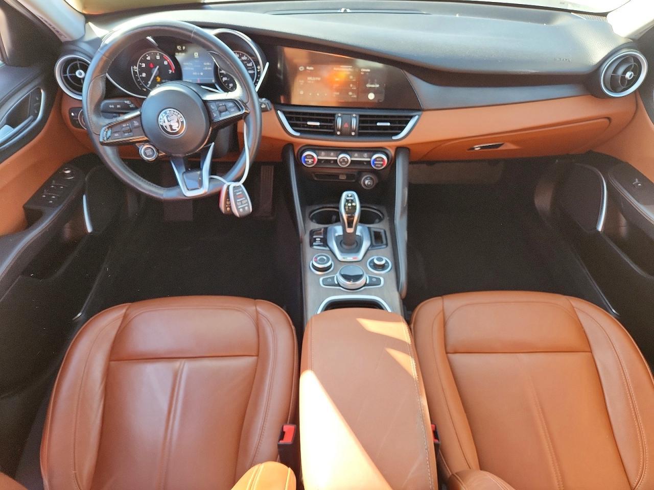 2020 Alfa Romeo Giulia Ti - zdjęcie 8