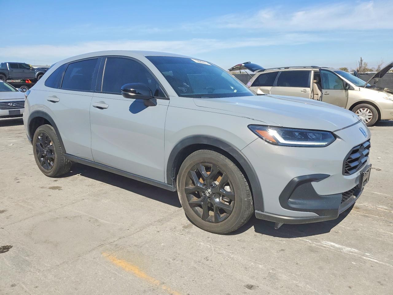 2023 Honda Hr-V Sport - zdjęcie 4