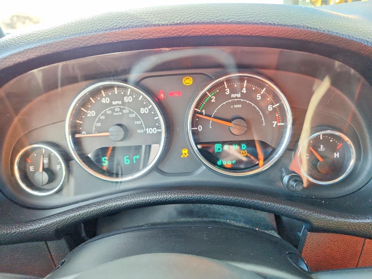2013 Jeep Wrangler Unlimited Sport - zdjęcie 9