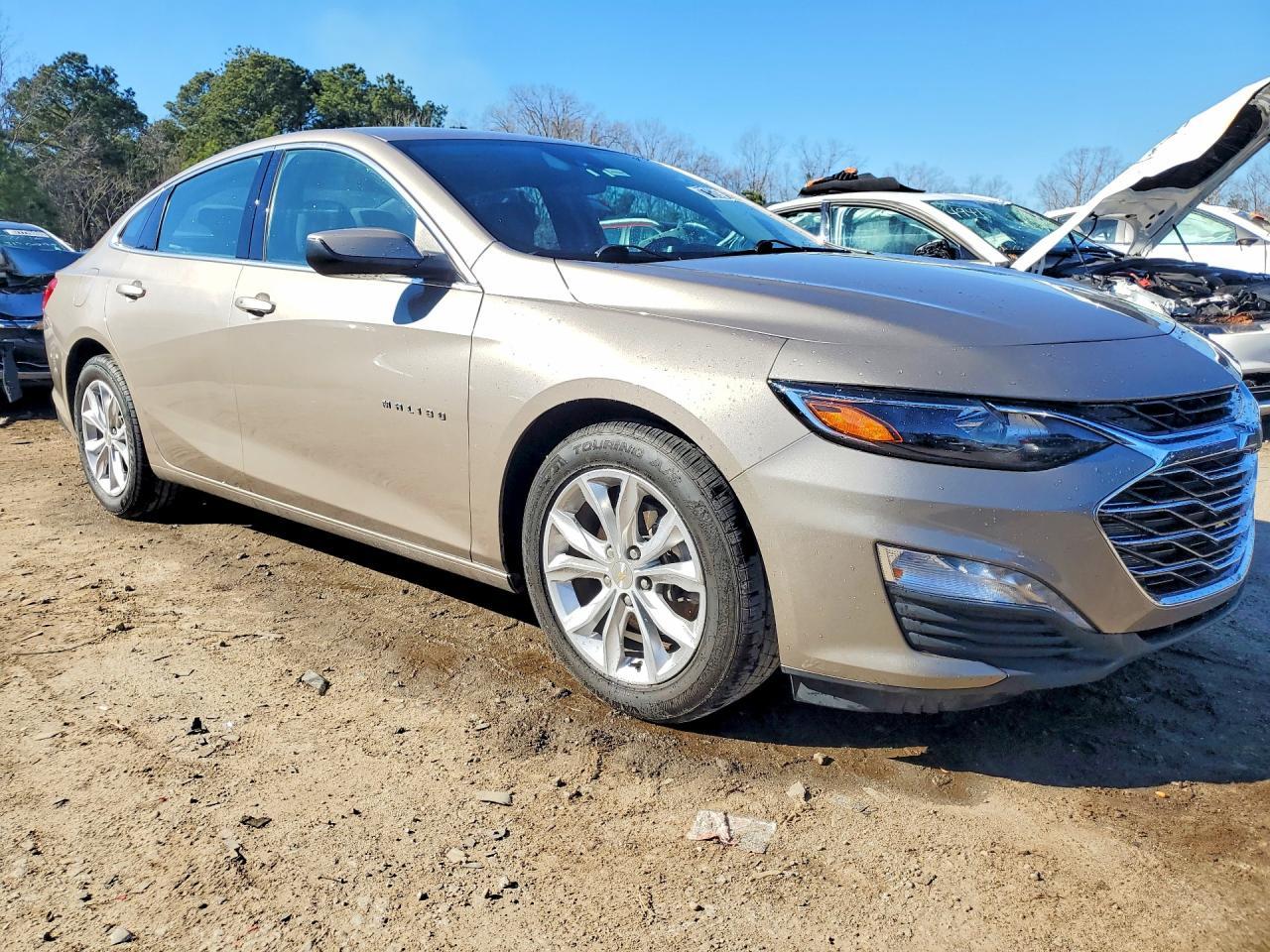 2023 Chevrolet Malibu Lt - zdjęcie 4