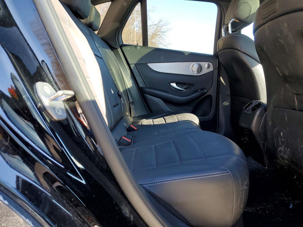 2019 Mercedes-Benz Glc 300 4Matic - zdjęcie 11
