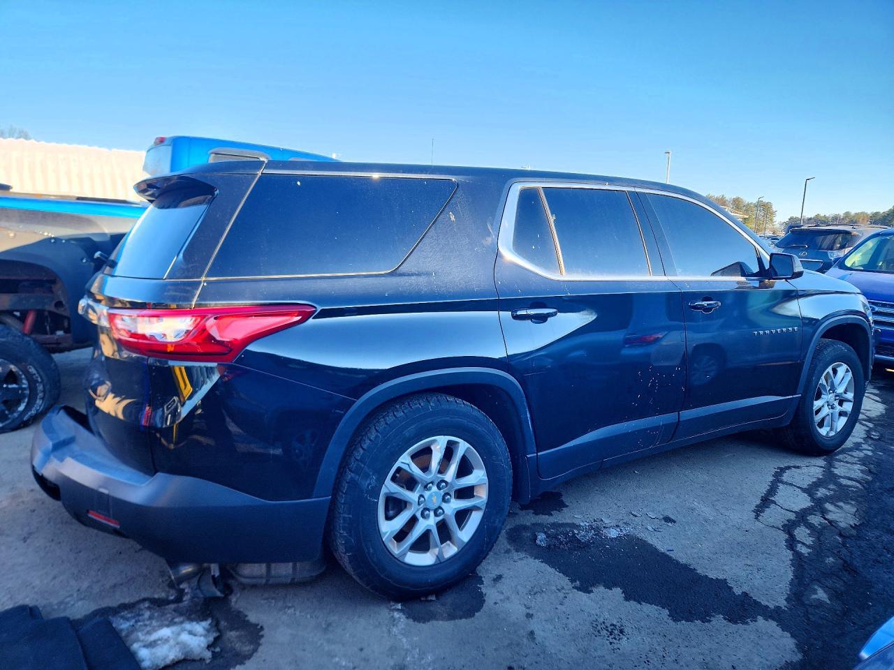 2019 Chevrolet Traverse Ls - zdjęcie 3