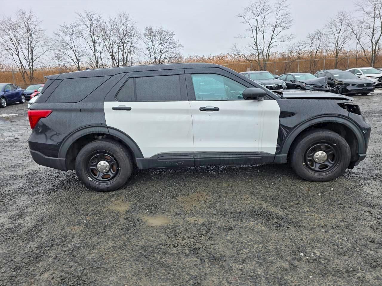 2023 Ford Explorer Police Interceptor - zdjęcie 13