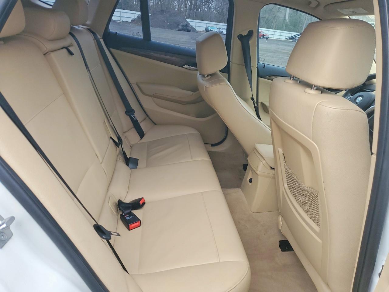 2015 BMW X1 xDrive28I - zdjęcie 11