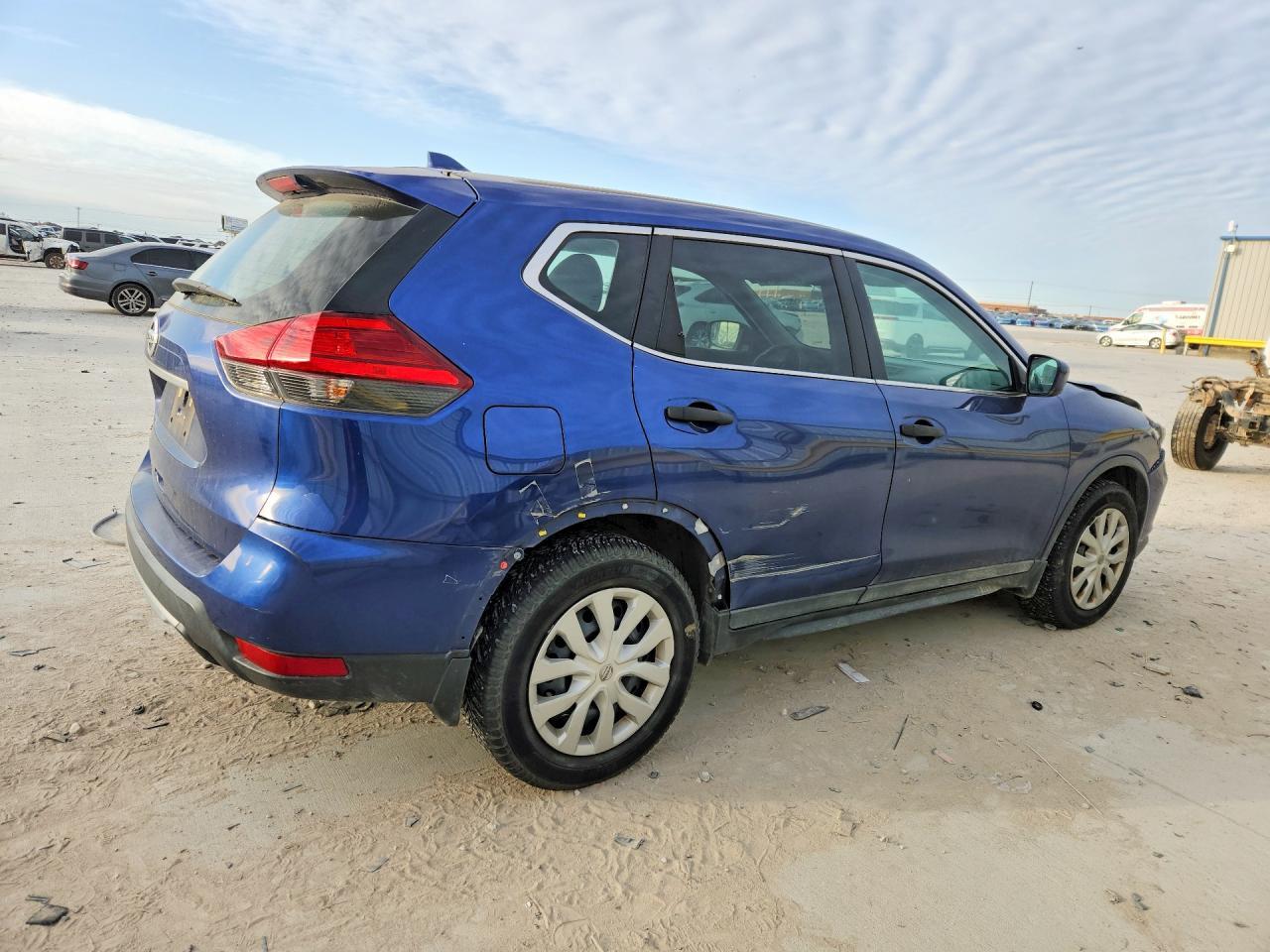2017 Nissan Rogue S - zdjęcie 3