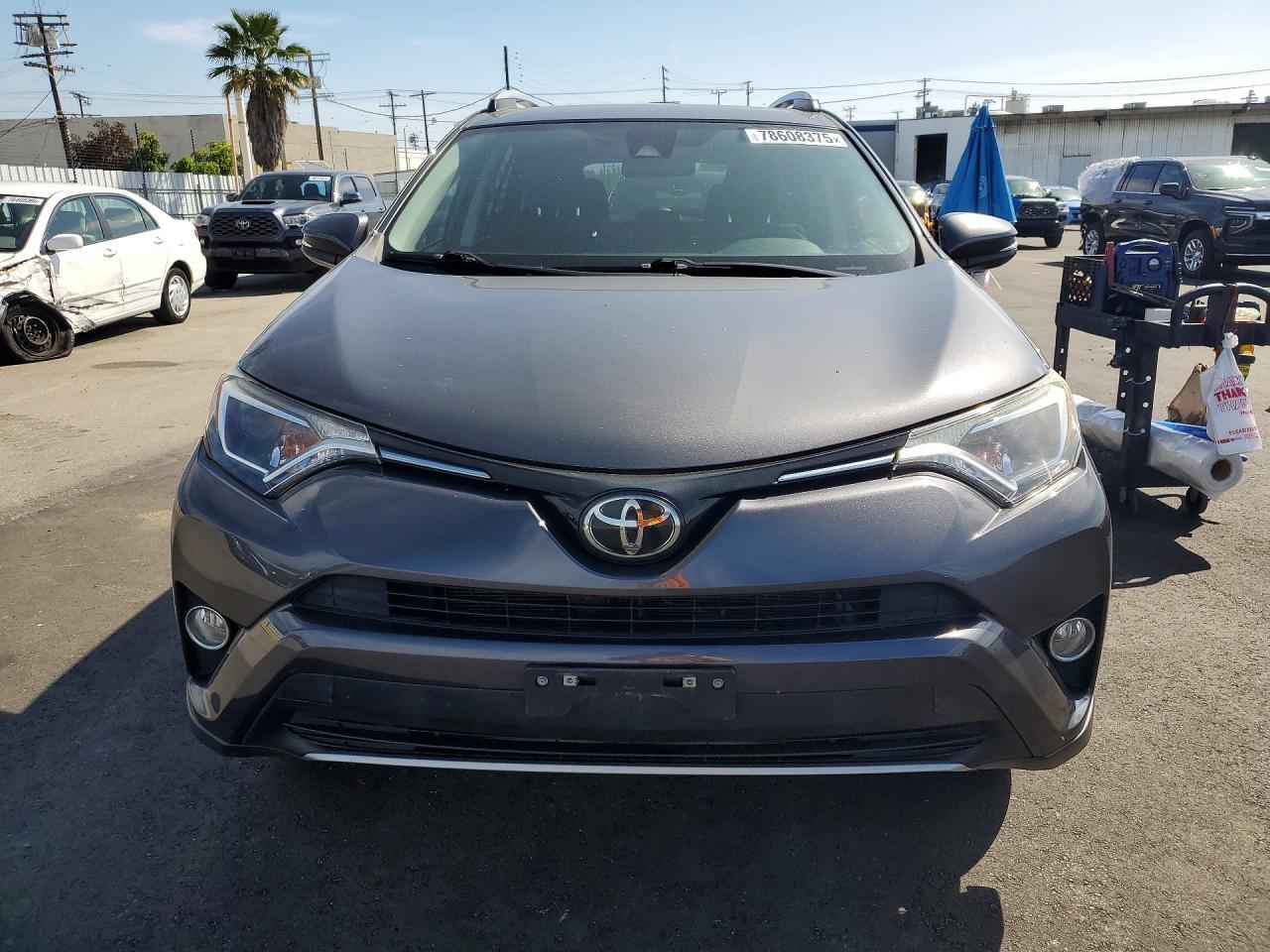 2018 Toyota Rav4 Adventure - zdjęcie 5