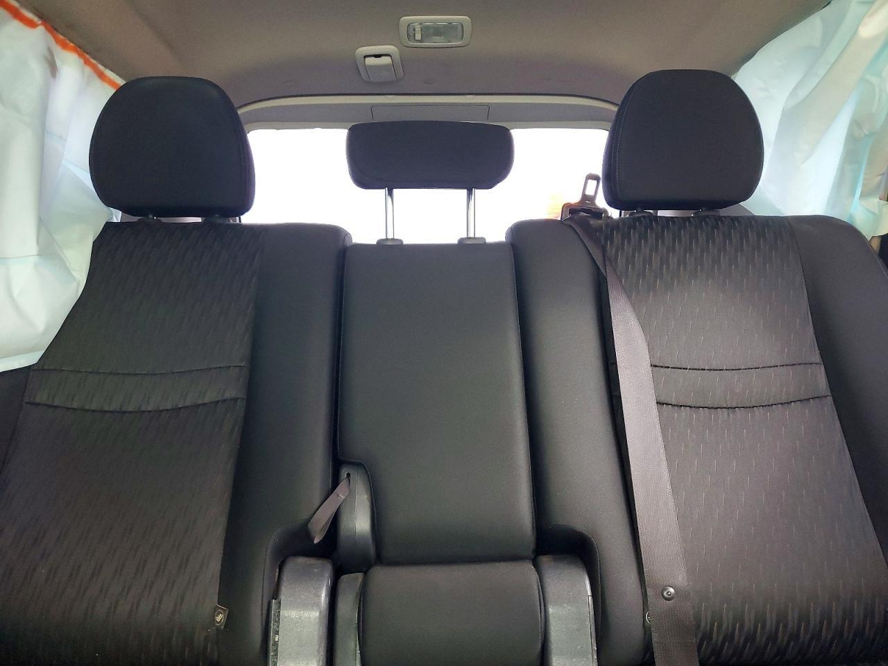 2017 Nissan Rogue S - zdjęcie 10