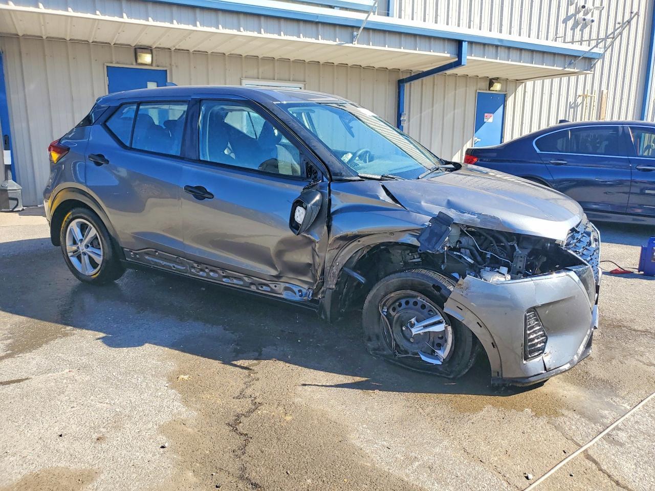 2022 Nissan Kicks S - zdjęcie 4