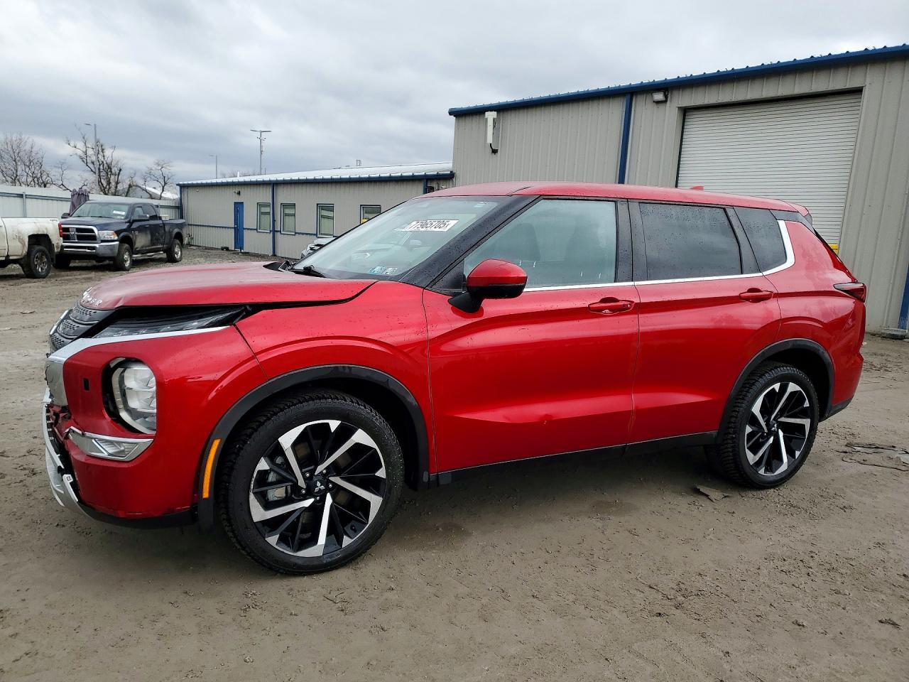 2022 Mitsubishi Outlander Se - zdjęcie główne