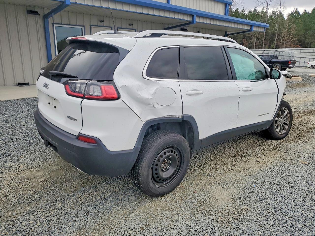 2021 Jeep Cherokee Latitude Lux - zdjęcie 3