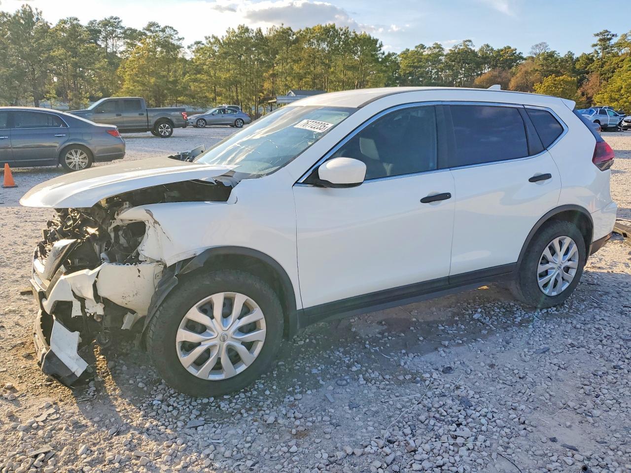2020 Nissan Rogue S - zdjęcie główne