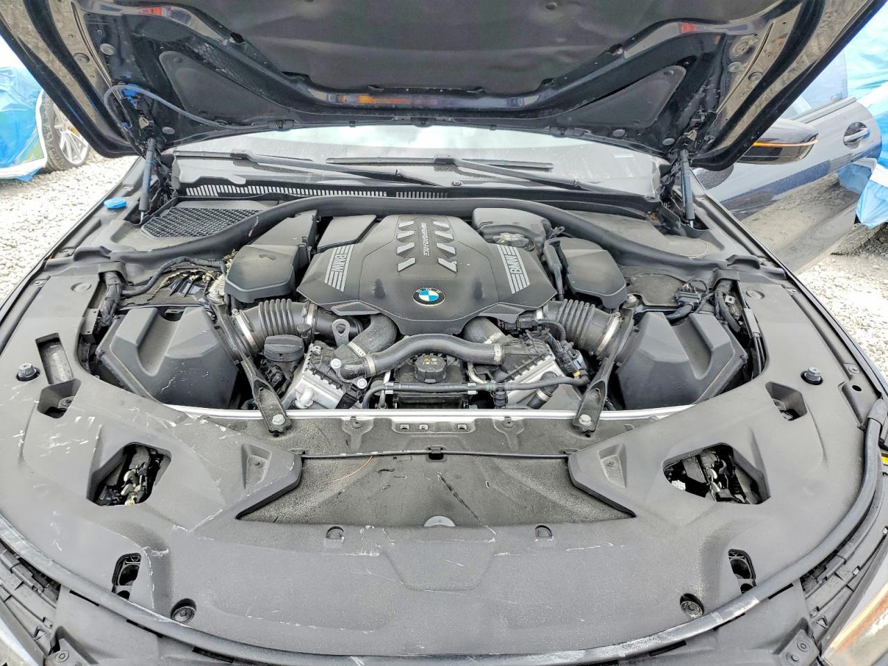 2024 BMW M850Xi - zdjęcie 12