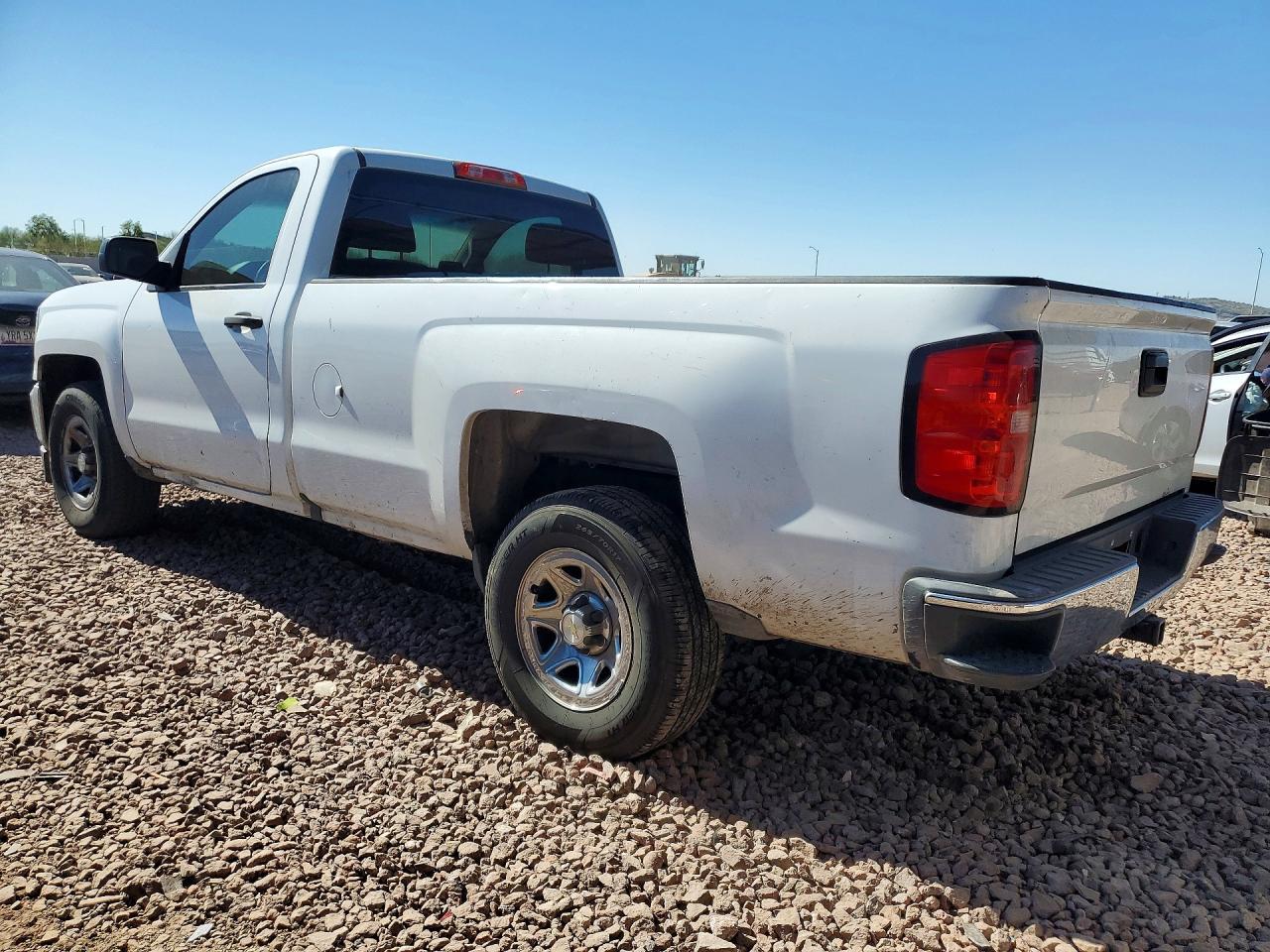 2017 Chevrolet Silverado C1500 - zdjęcie 2