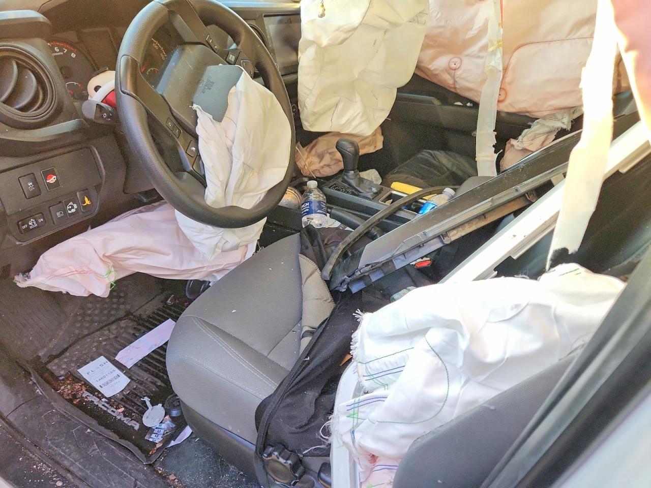 2021 Toyota Tacoma Sr - zdjęcie 8