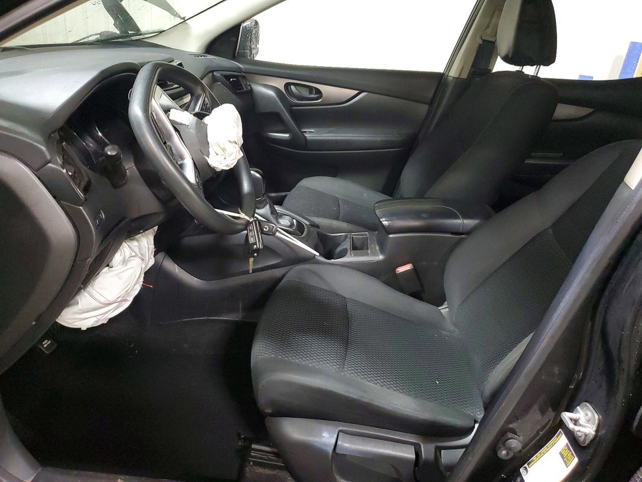 2020 Nissan Rogue Sport S - zdjęcie 7