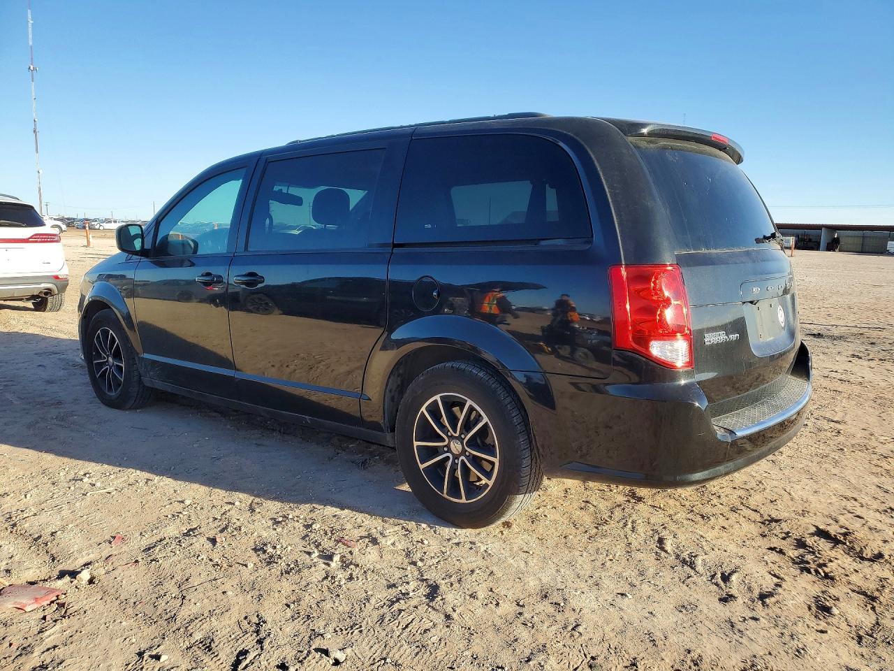 2018 Dodge Grand Caravan Gt - zdjęcie 2