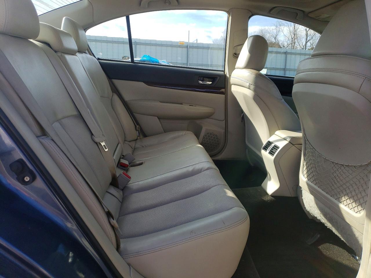 2014 Subaru Legacy 2.5I Limited - zdjęcie 10