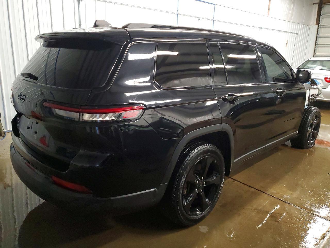 2021 Jeep Grand Cherokee L Laredo - zdjęcie 3
