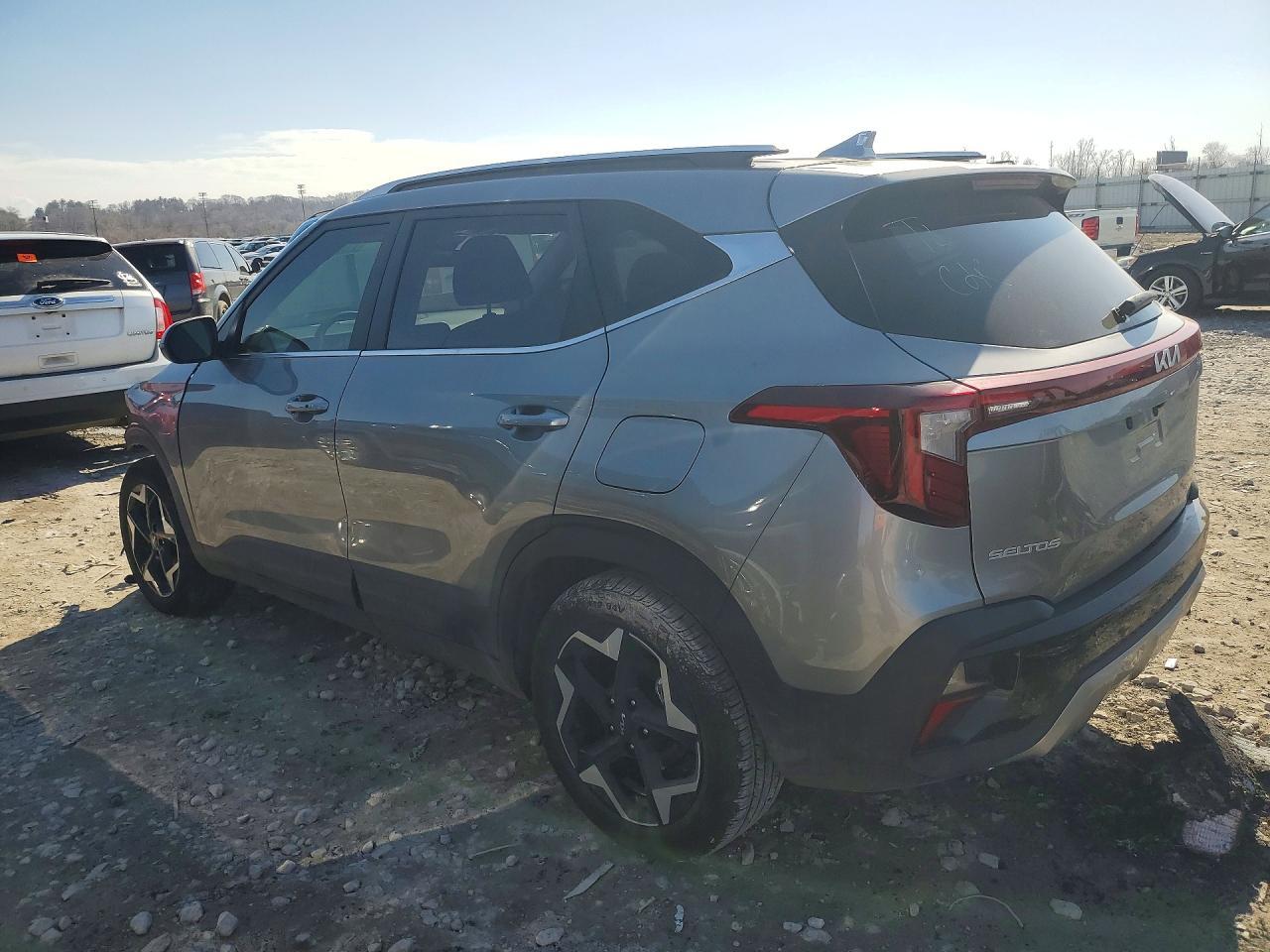 2025 Kia Seltos Ex - zdjęcie 2