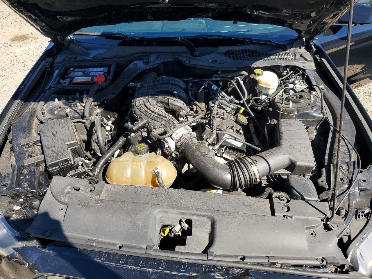 2016 Ford Mustang - zdjęcie 11