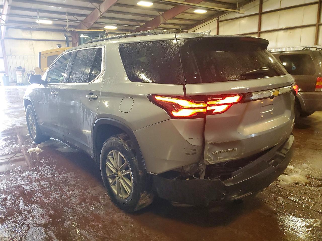 2023 Chevrolet Traverse Lt - zdjęcie 2