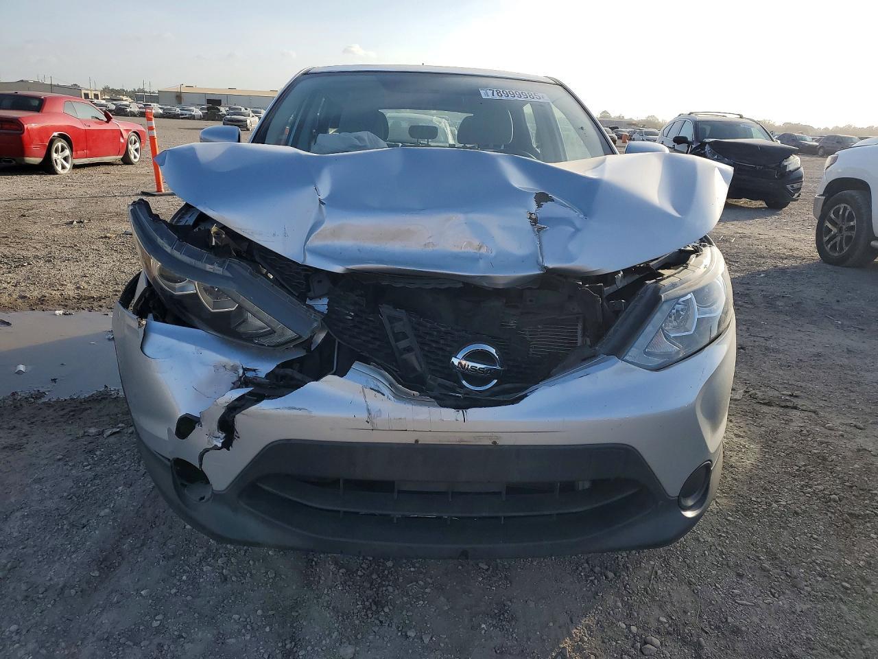 2017 Nissan Rogue Sport S - zdjęcie 5