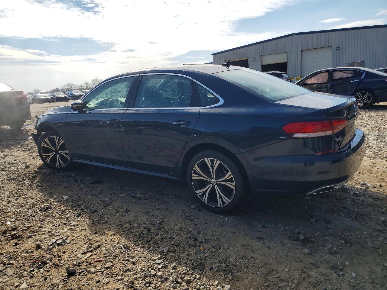 2020 Volkswagen Passat Sel - zdjęcie 2