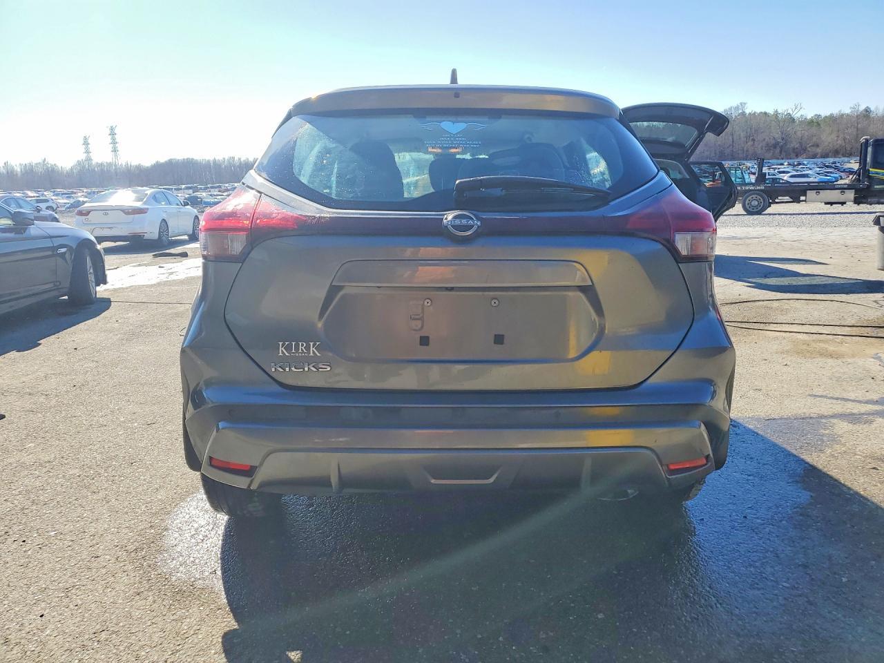 2022 Nissan Kicks S - zdjęcie 6