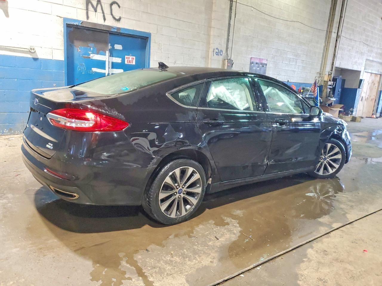 2020 Ford Fusion Se - zdjęcie 3