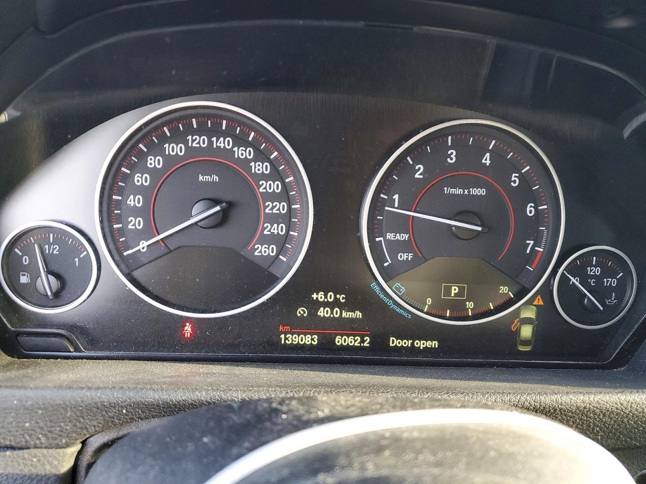 2018 BMW 330 Xi - zdjęcie 9
