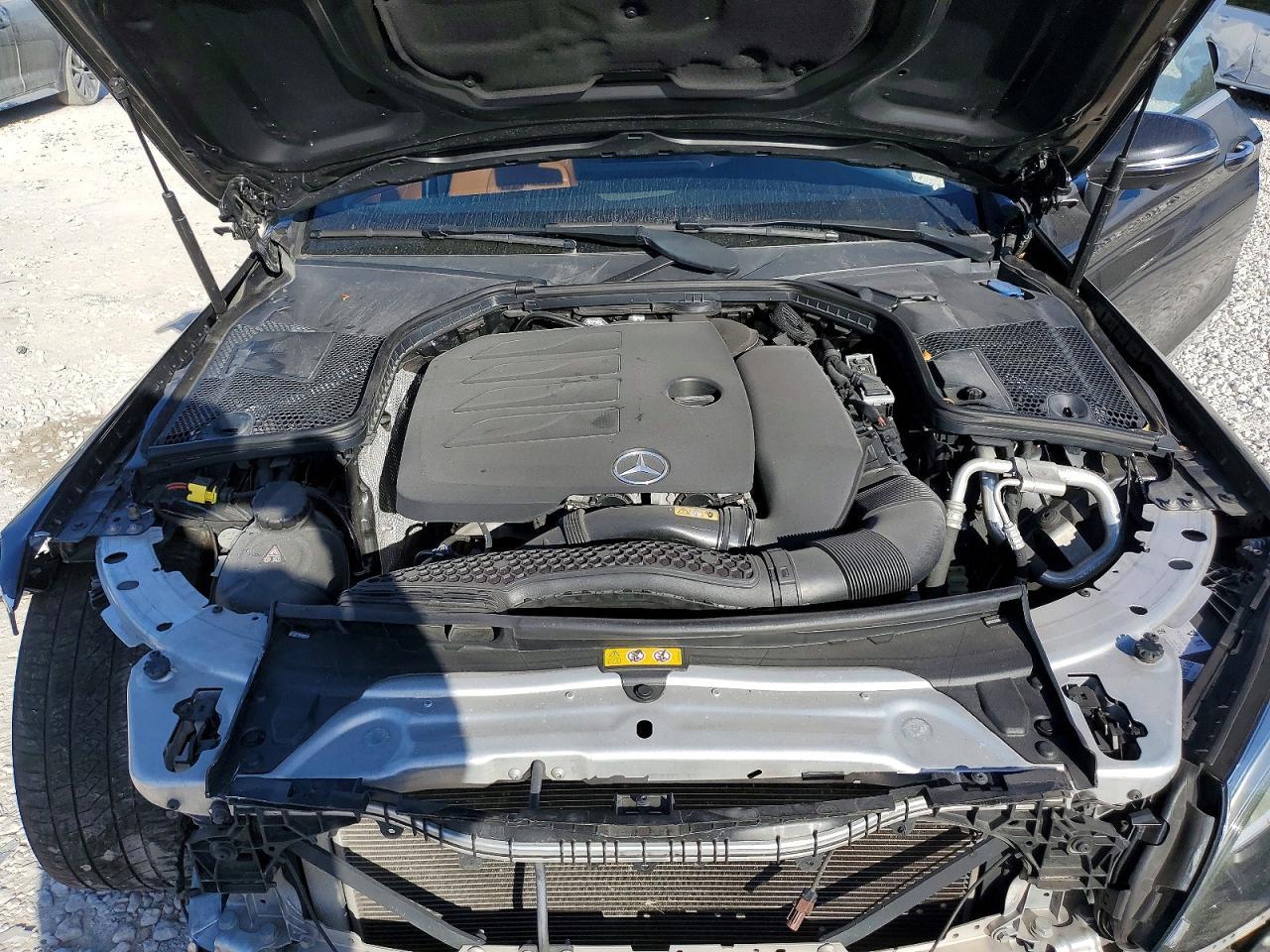 2020 Mercedes-Benz C 300 - zdjęcie 11