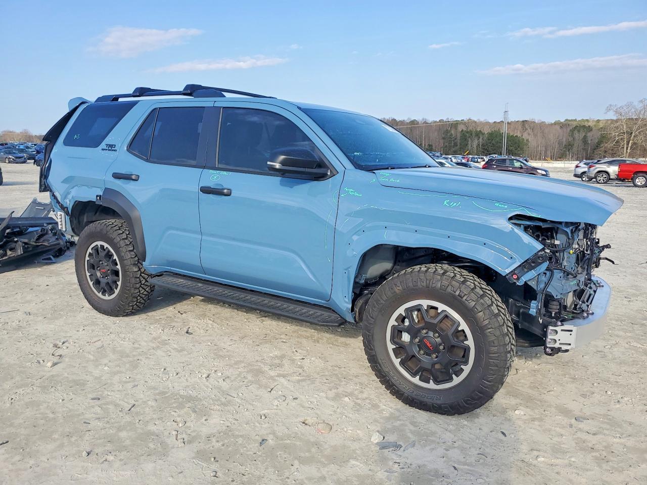 2025 Toyota 4Runner Sr5 - zdjęcie 4