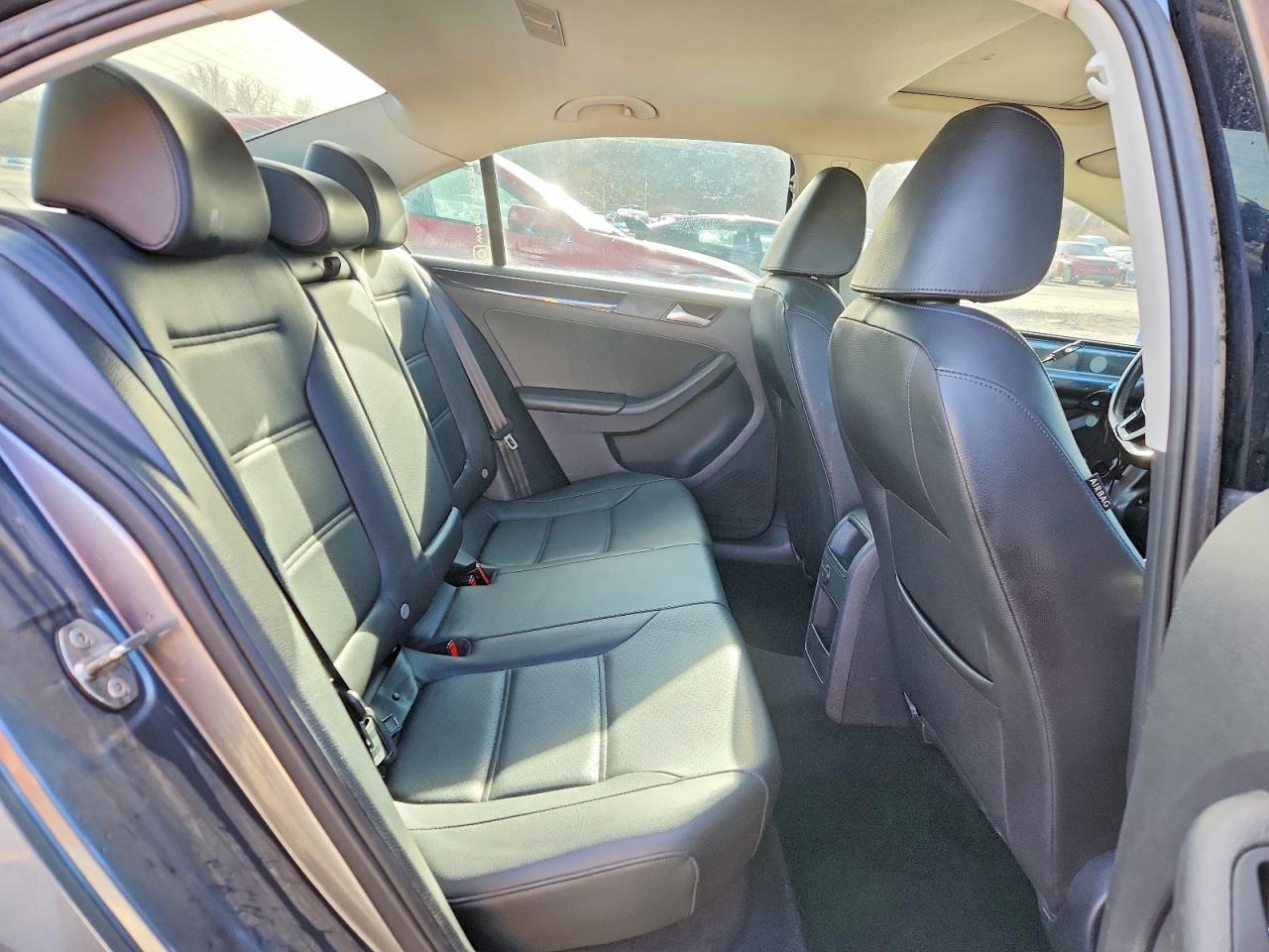 2017 Volkswagen Jetta Sel - zdjęcie 10