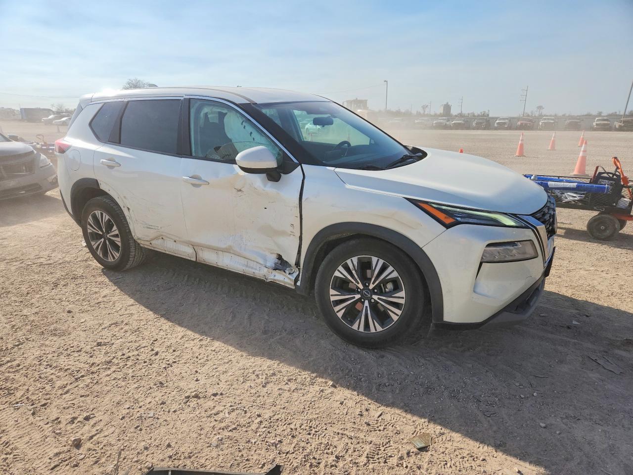 2023 Nissan Rogue Sv - zdjęcie 4