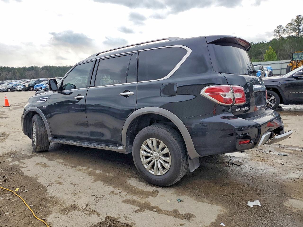 2018 Nissan Armada Sv - zdjęcie 2