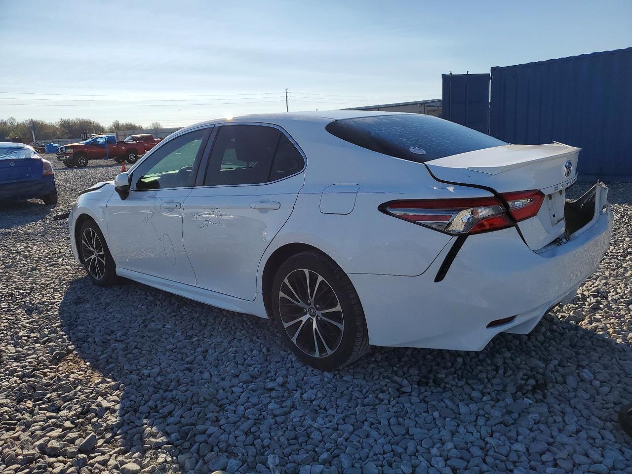 2018 Toyota Camry Se - zdjęcie 2