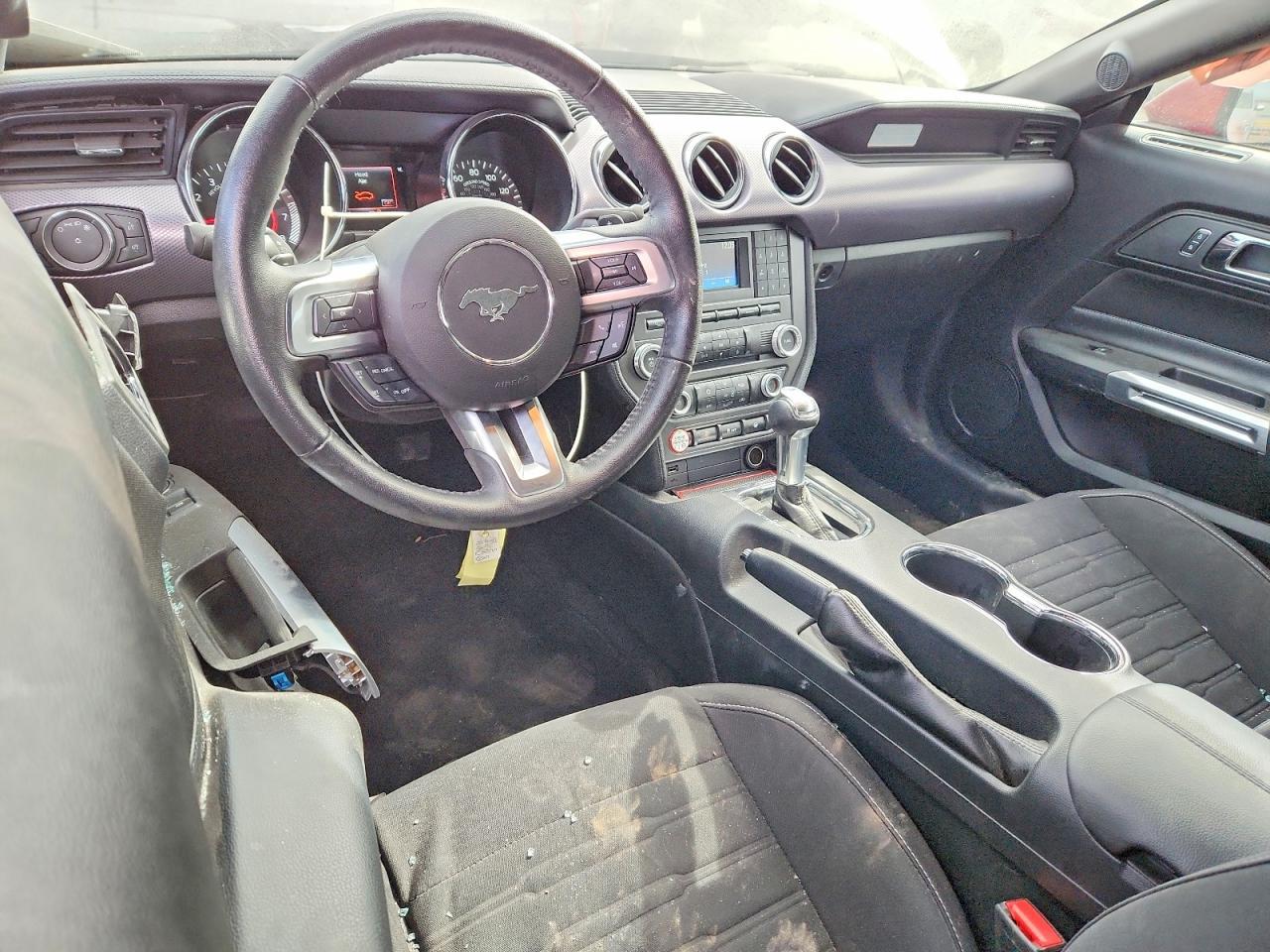 2017 Ford Mustang - zdjęcie 8