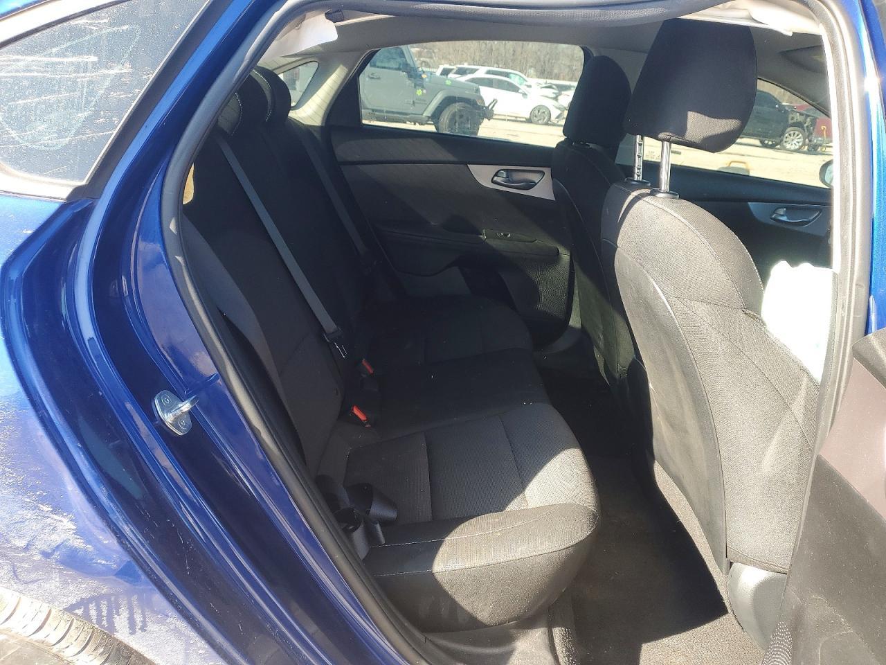 2024 Kia Forte Lx - zdjęcie 10