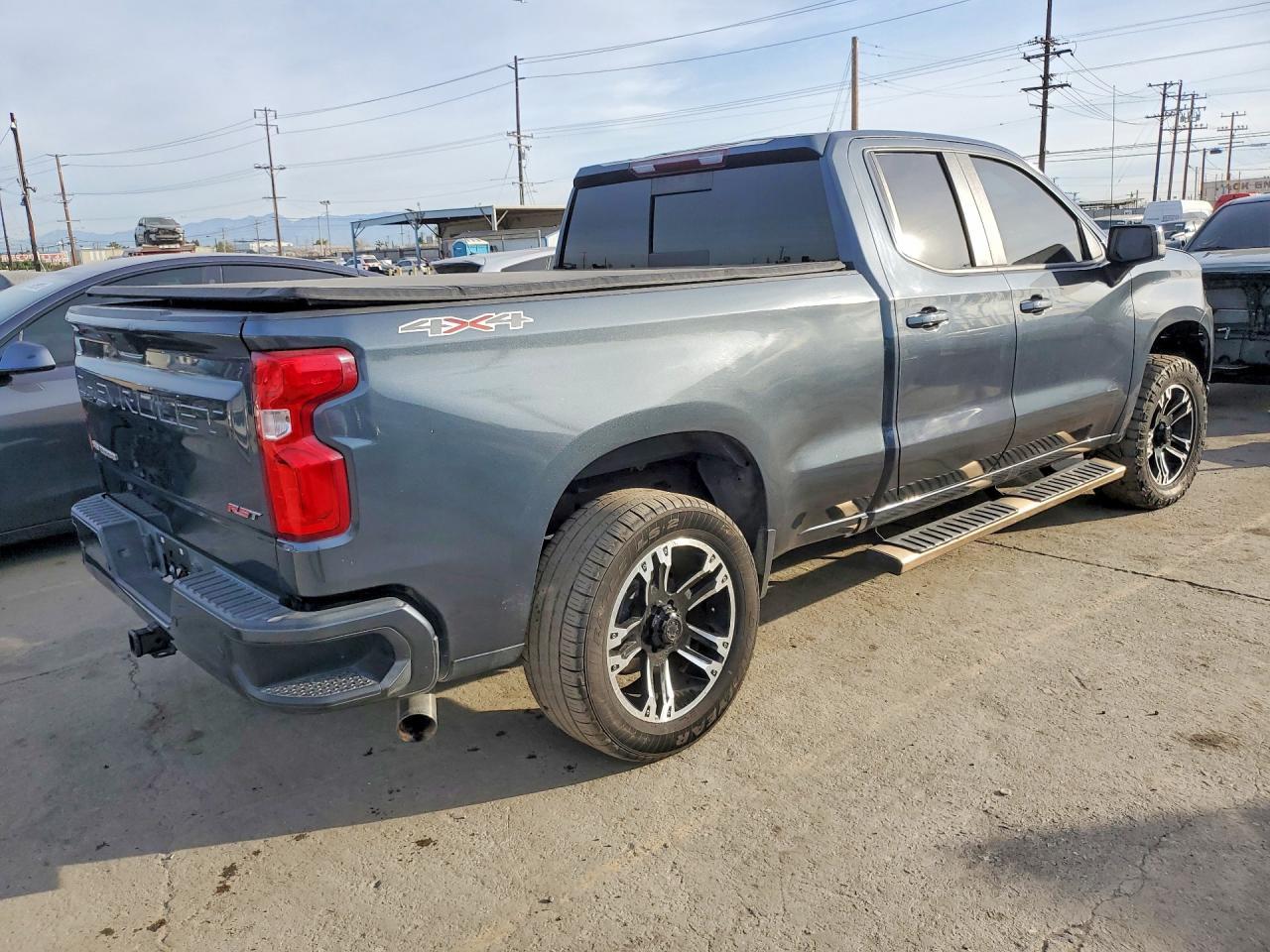 2021 Chevrolet Silverado K1500 Rst - zdjęcie 3