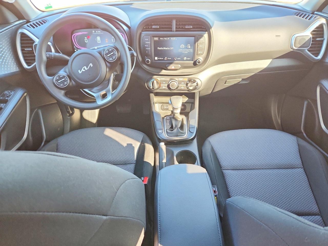 2025 Kia Soul Lx - zdjęcie 8