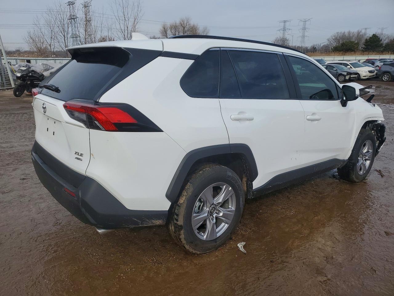 2025 Toyota Rav4 Xle - zdjęcie 3