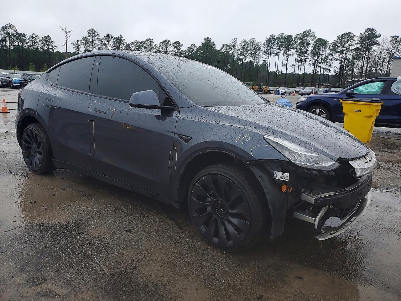 2022 Tesla Model Y - zdjęcie 4