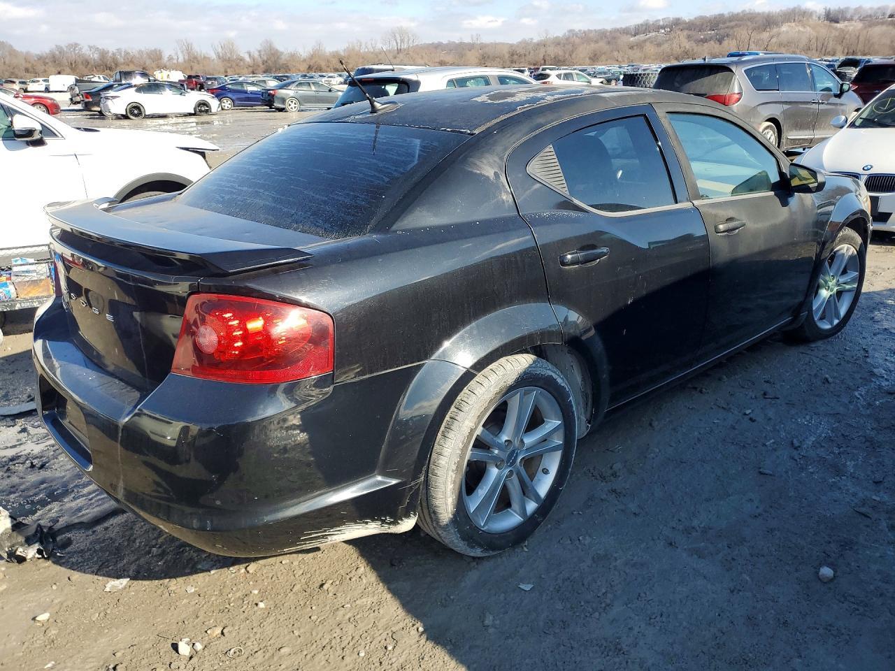 2013 Dodge Avenger Se - zdjęcie 3