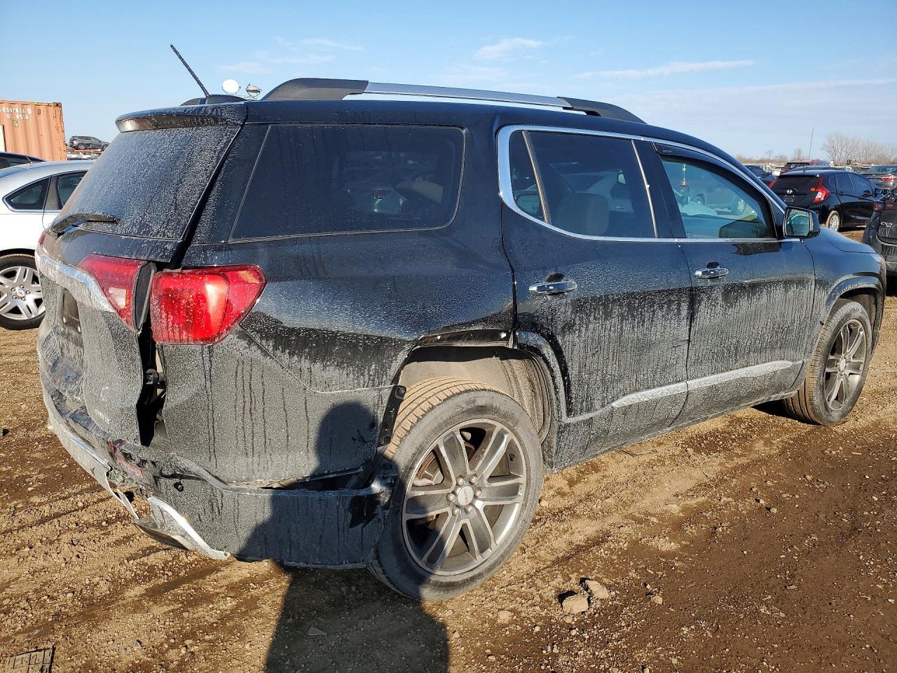 2017 GMC Acadia Denali - zdjęcie 3