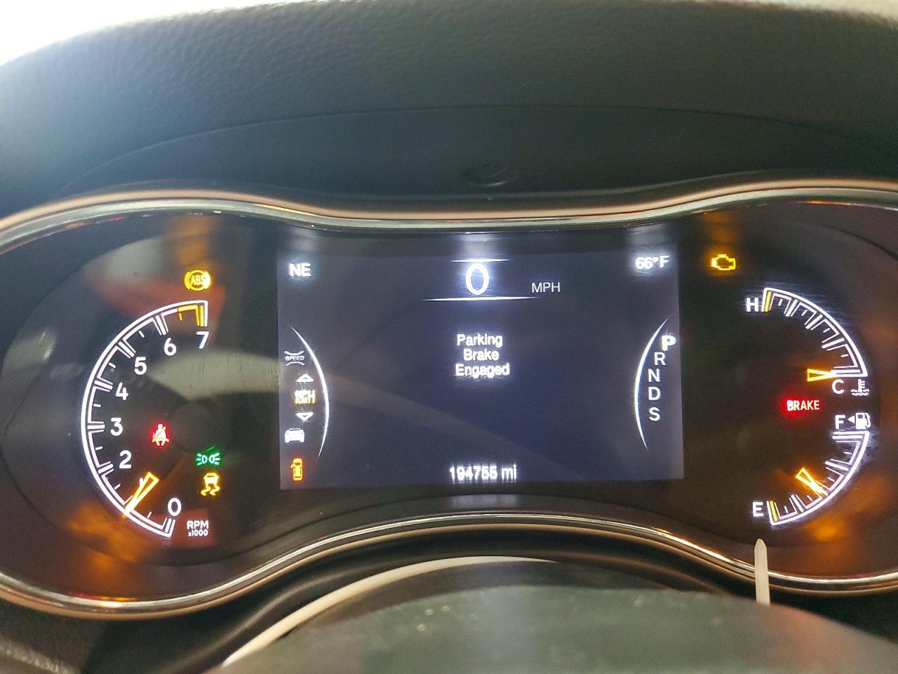 2014 Jeep Grand Cherokee Laredo - zdjęcie 9