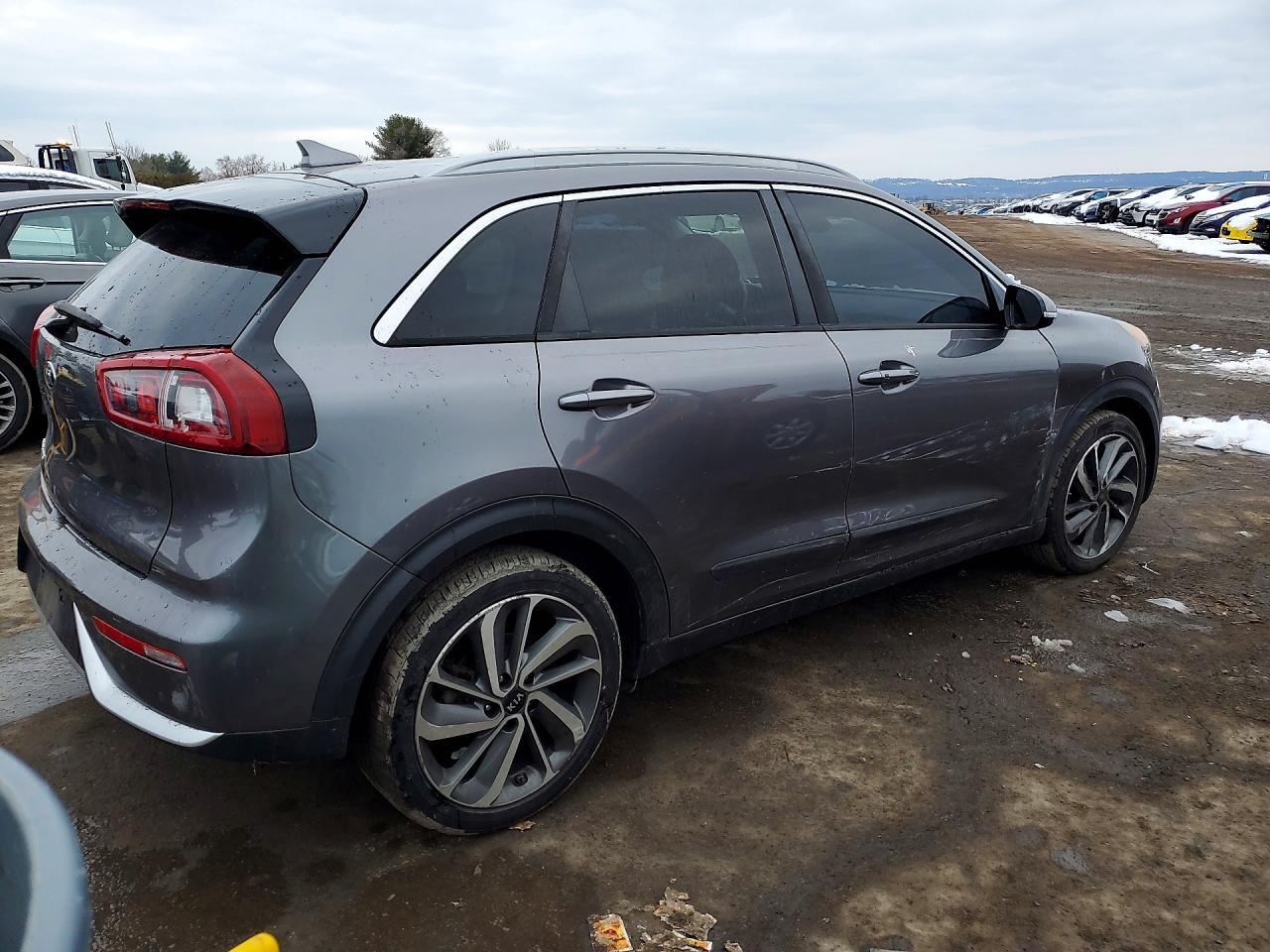 2018 Kia Niro Touring - zdjęcie 3