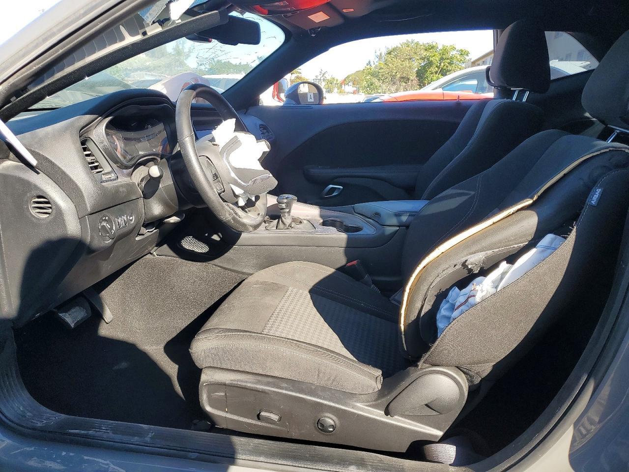 2023 Dodge Challenger Sxt - zdjęcie 7